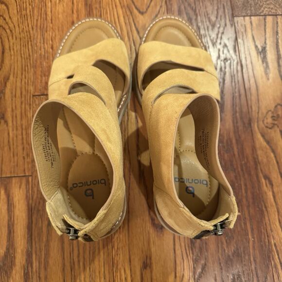 Bionica Daela BI0025807 Womens Sandals 7 Yellow Leather Lug Sole Zipper Strap - Picture 4 of 15